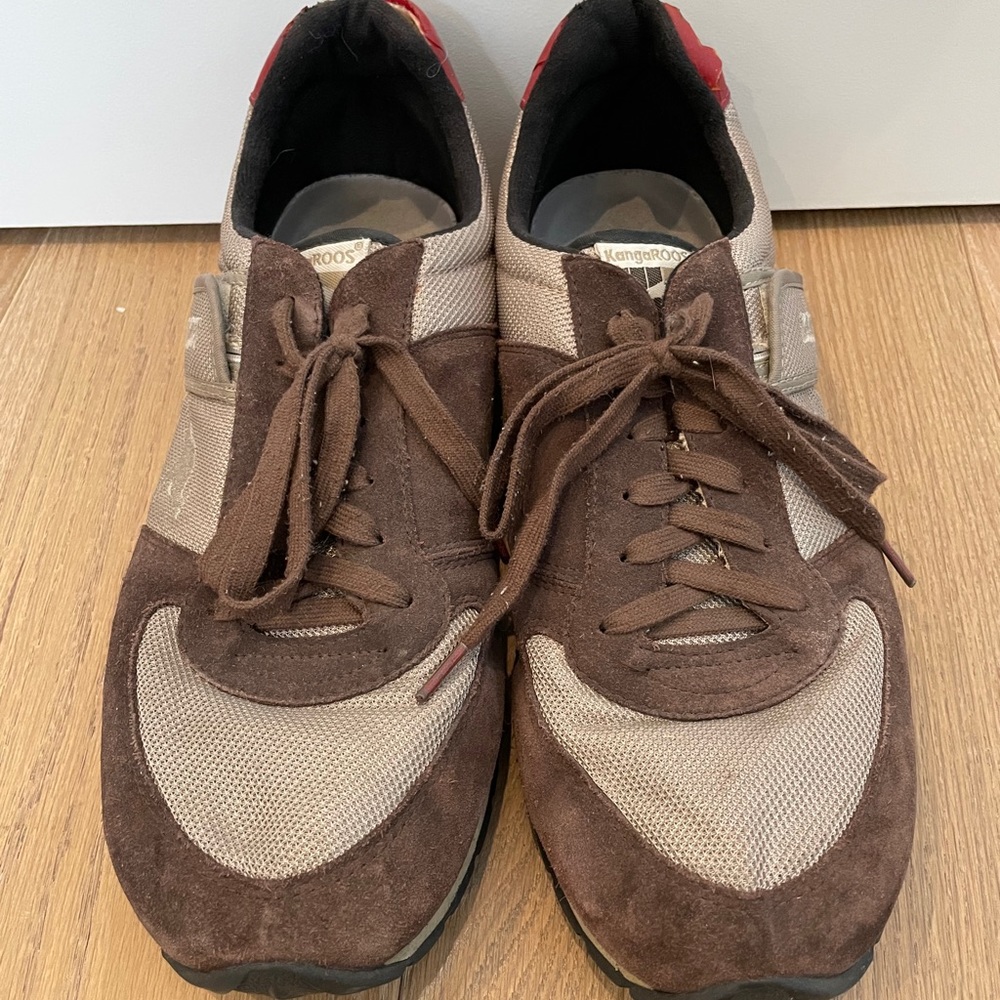 Men’s sneakers size 13